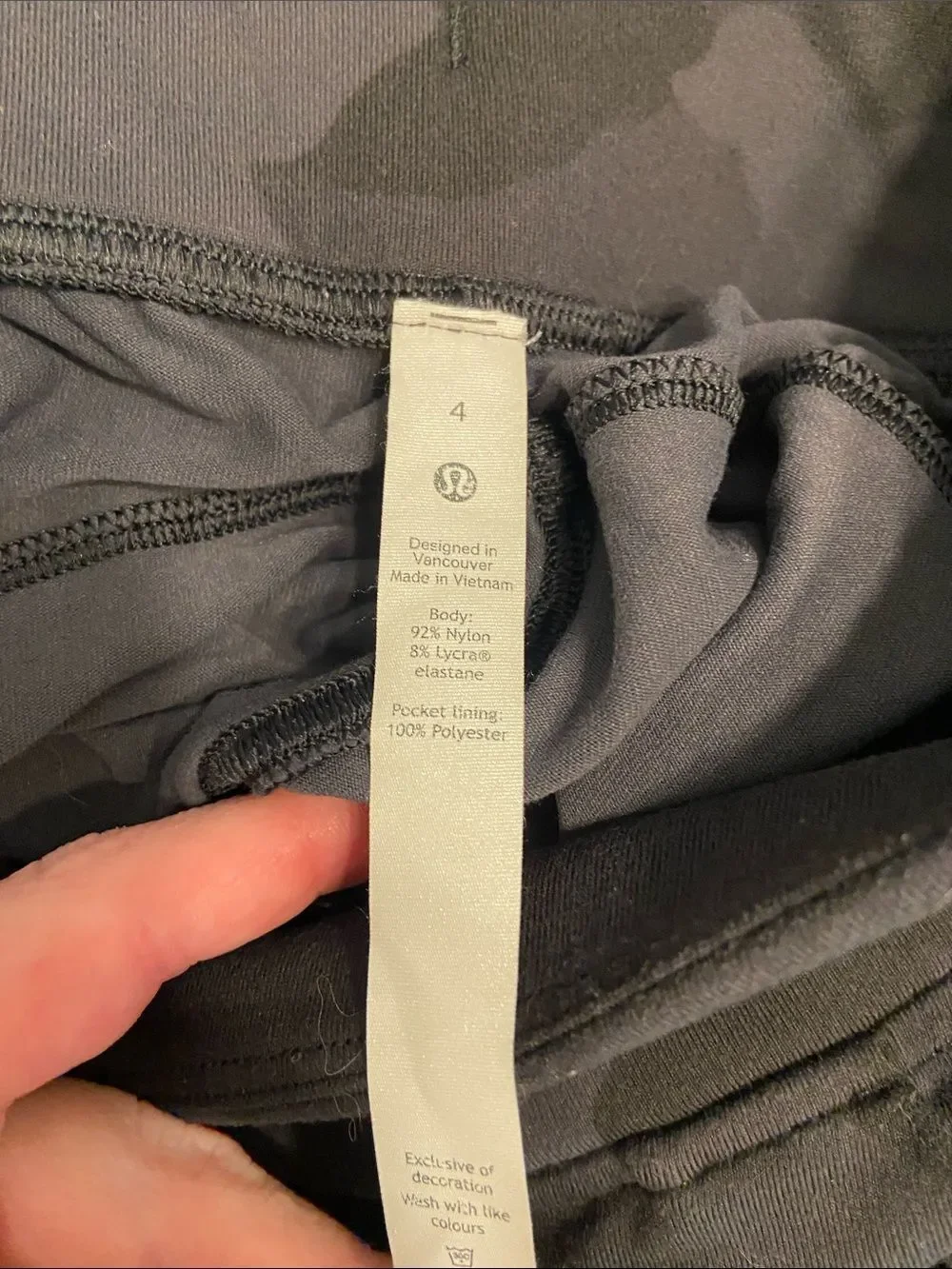 Lululemon Black Camo Print Ready to Rulu Joggers Size 4